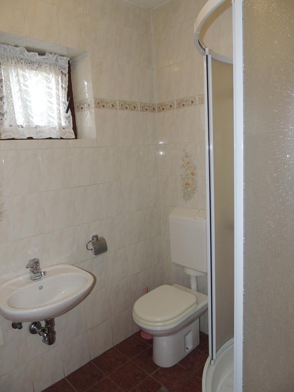 Apartma Lesjak 1 بوويتش المظهر الخارجي الصورة